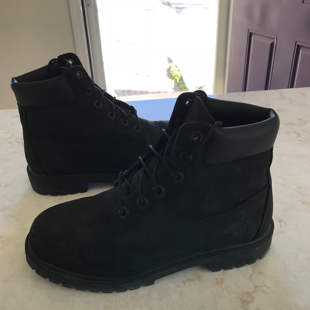 matte black timberlands size 9